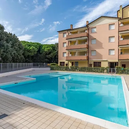 Amazing In With Kitchen Apartment